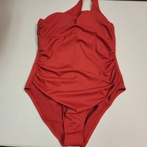 Shade And Shore Off The Shoulder Asymmetrical Red One Piece Size 18